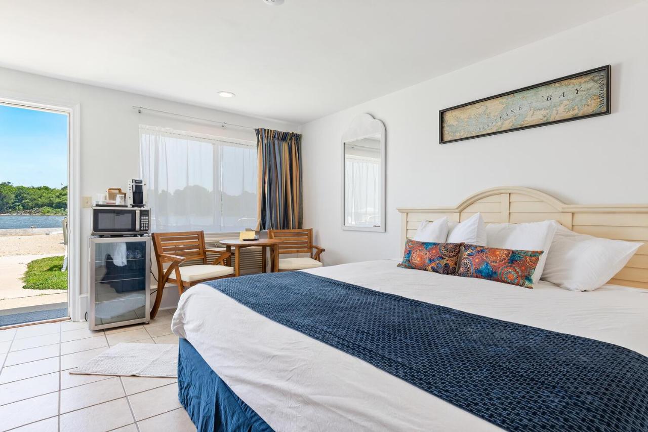 Lowes Wharf Marina Inn Sherwood エクステリア 写真